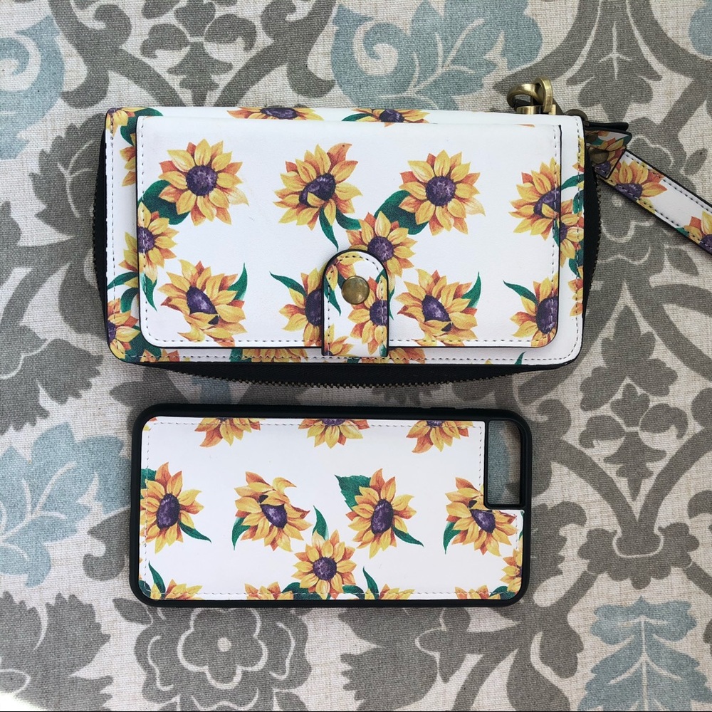 NWOT clutch wallet with iPhone 8 Plus case